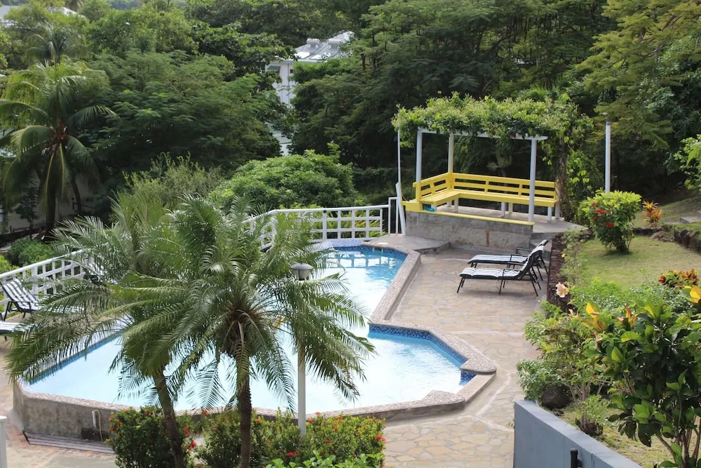 Sugarapple Inn