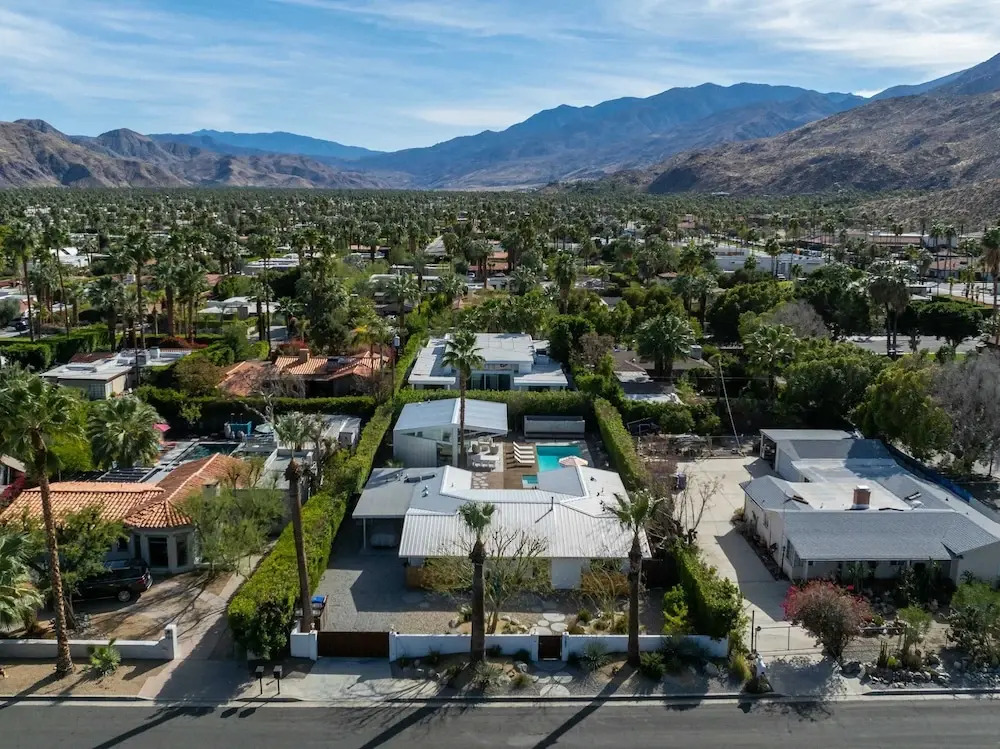 Luxury 4-bedroom Home With Pool Spa Stunning Mountain Views