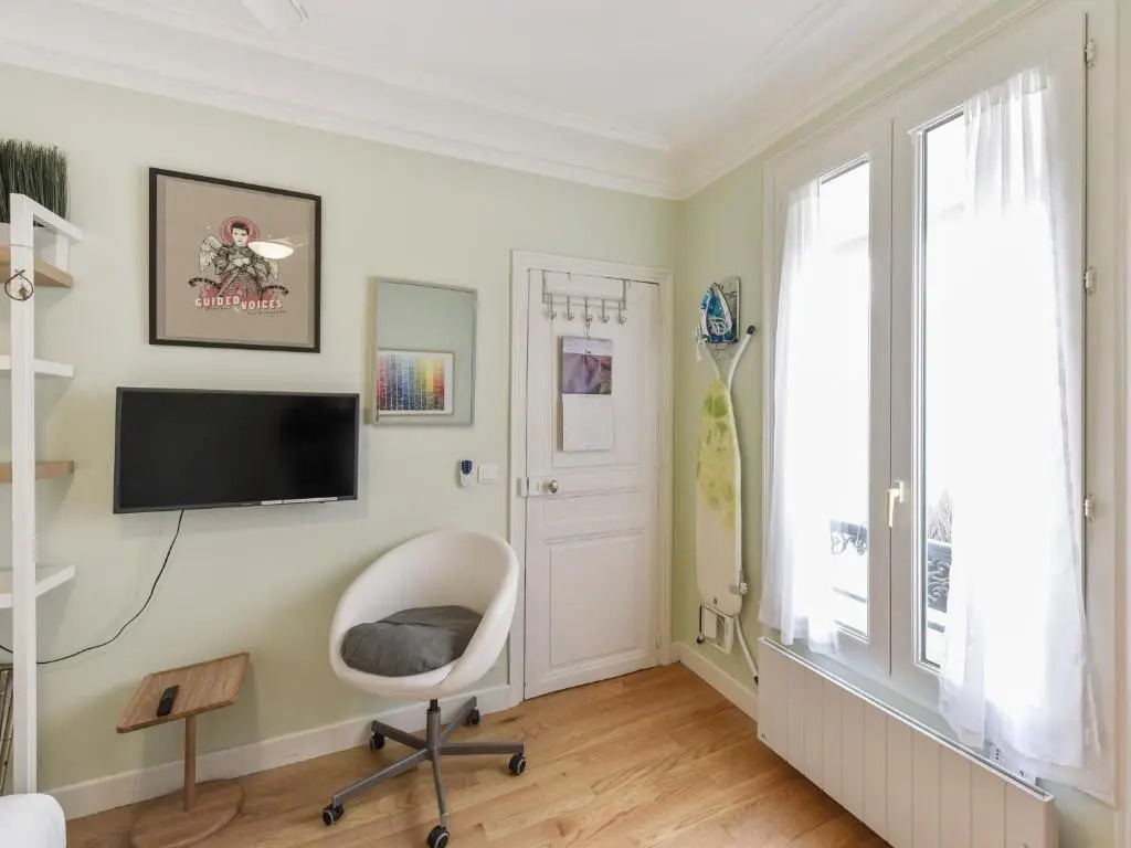 Welkeys - Crozatier Apartment