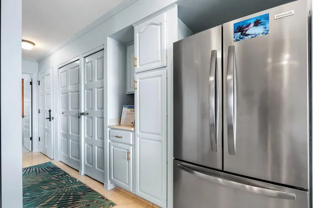 Direct Ocean Front - Beautifully Updated - End Unit - Vrkcv