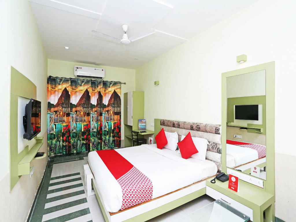 CAPITAL O 16472 Hotel Shree Balram International