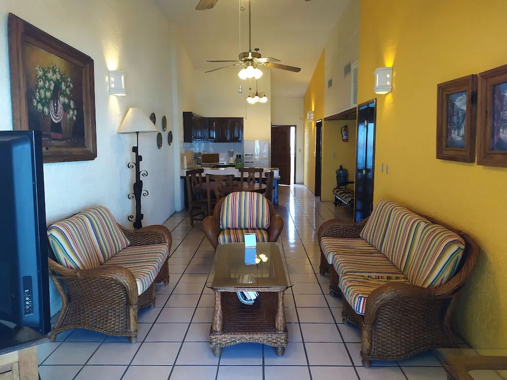 Las Gaviotas Condo-Hotel La Paz BCS