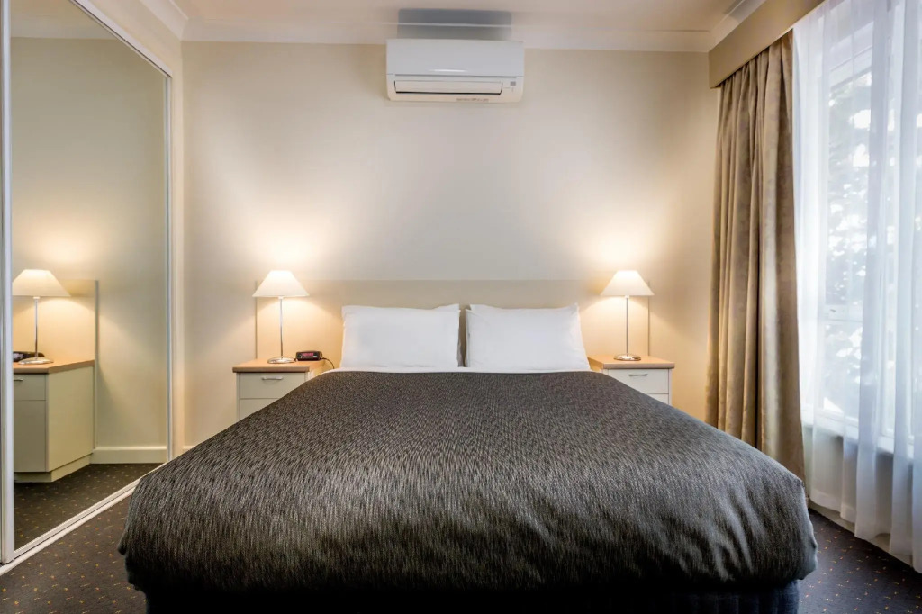 Melbourne's Princes Park Motor Inn