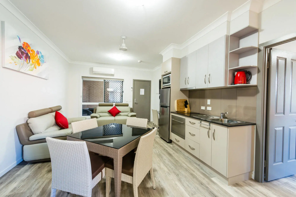 Athena Motel Apartments