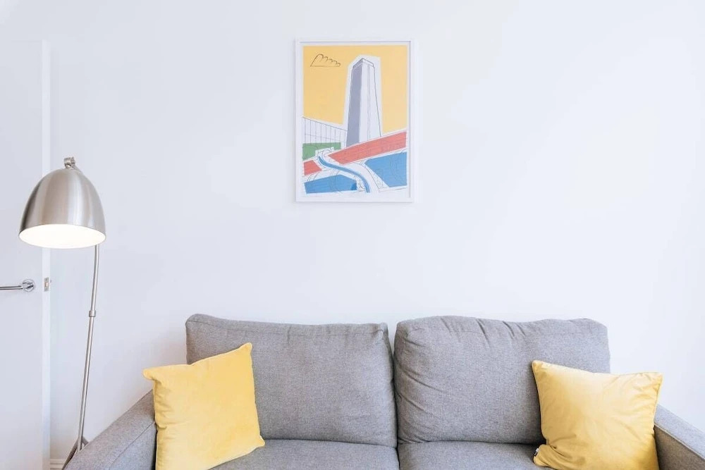 Spacious 1bed in Old Street, 2mins To Tube Station