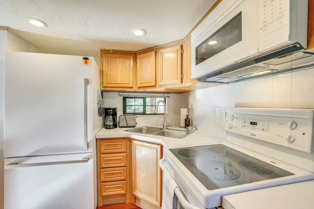 4 Mi to Ski Resort: Pet-friendly Breck Cabin
