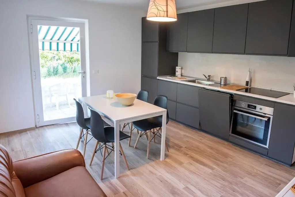 N230 - Numana, nuovissimo trilocale con giardino