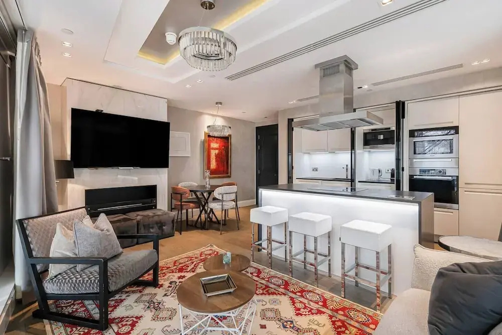 Luxury Kensington Home - Concierge Elevator AC