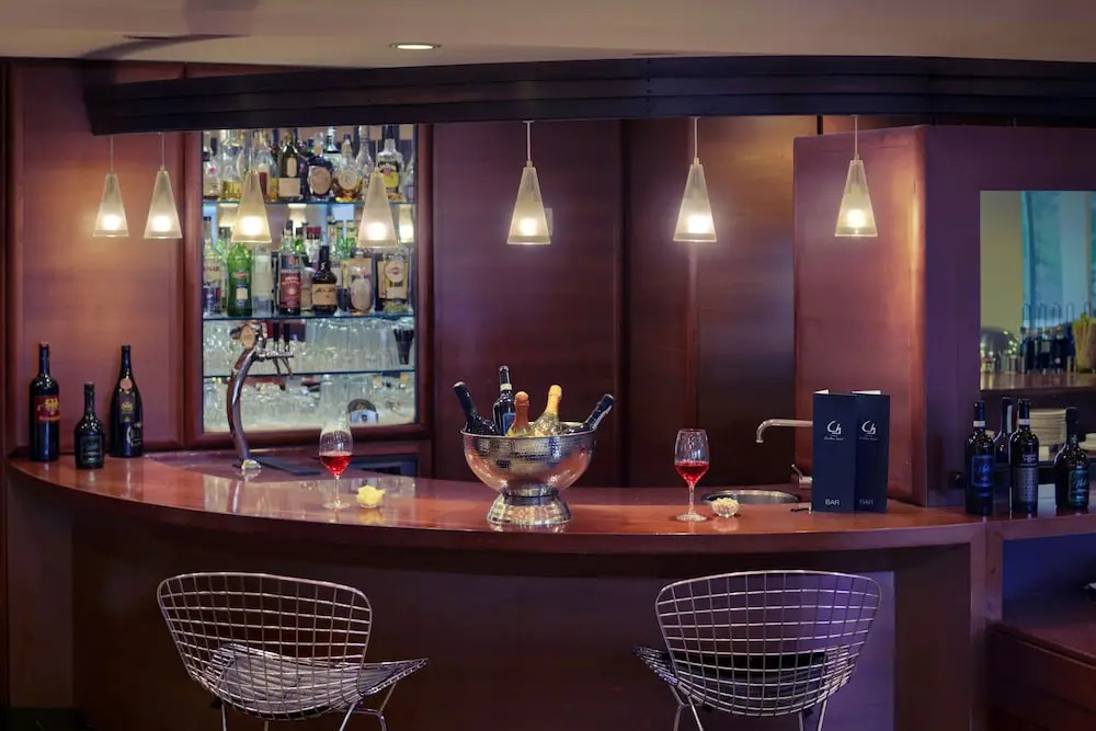 Porta Altinia Suites