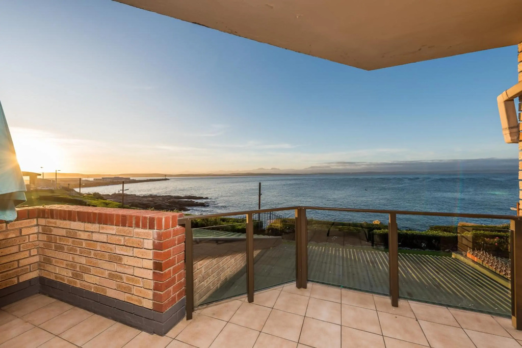 Beacon Wharf , George Hay 3 Holiday Accommodation