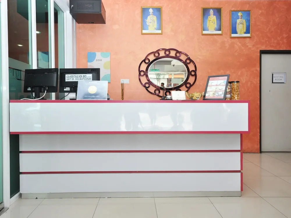 Ada Hotel & Apartment