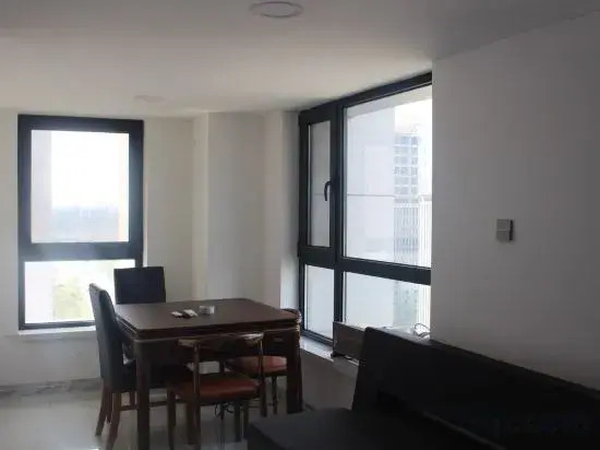 Su·Yijing Light Luxury Apartment (Fufu Road Branch)