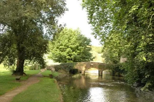 Bibury Court