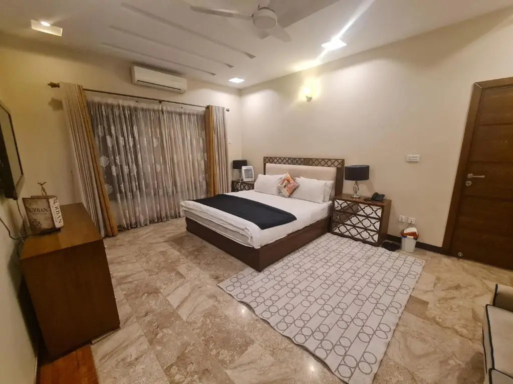 189 The Guest House