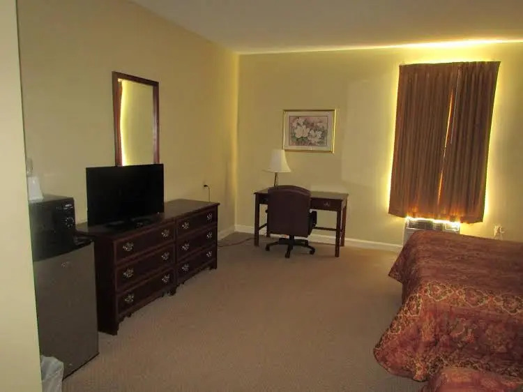 Plantation Oaks Suites & Inn Millington