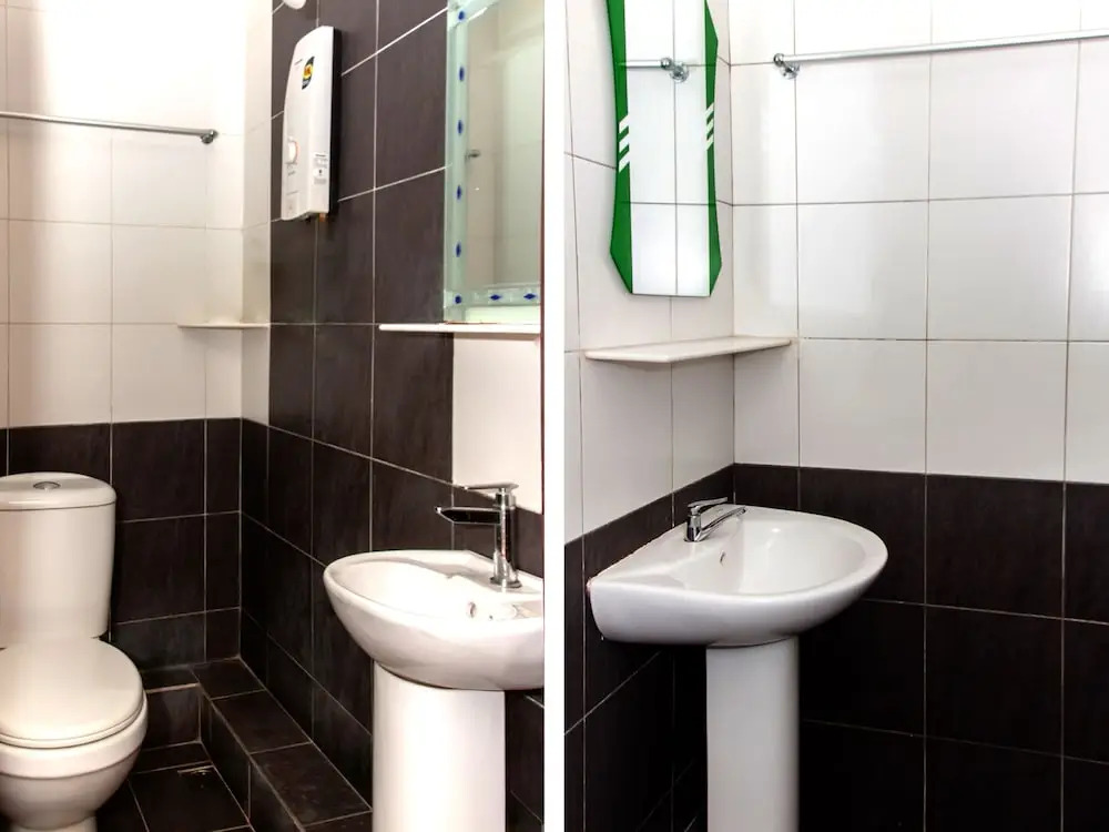 Leila Hotel by OYO Rooms