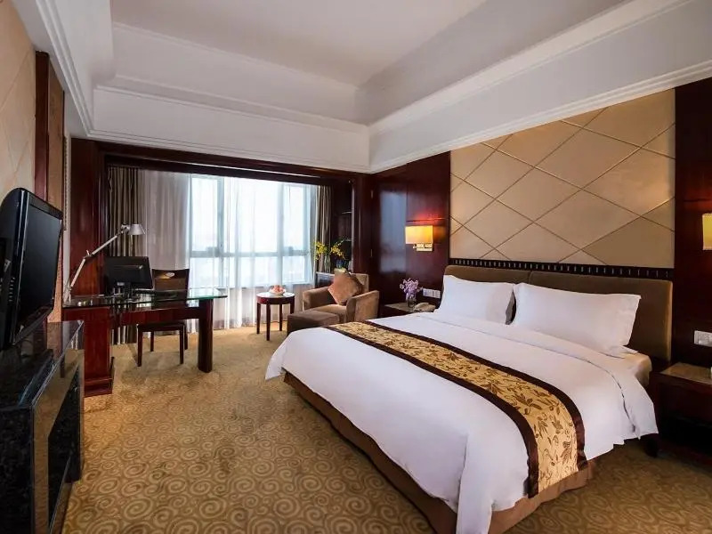 Vienna Hotel Dongguan Changping Swan Lake Road