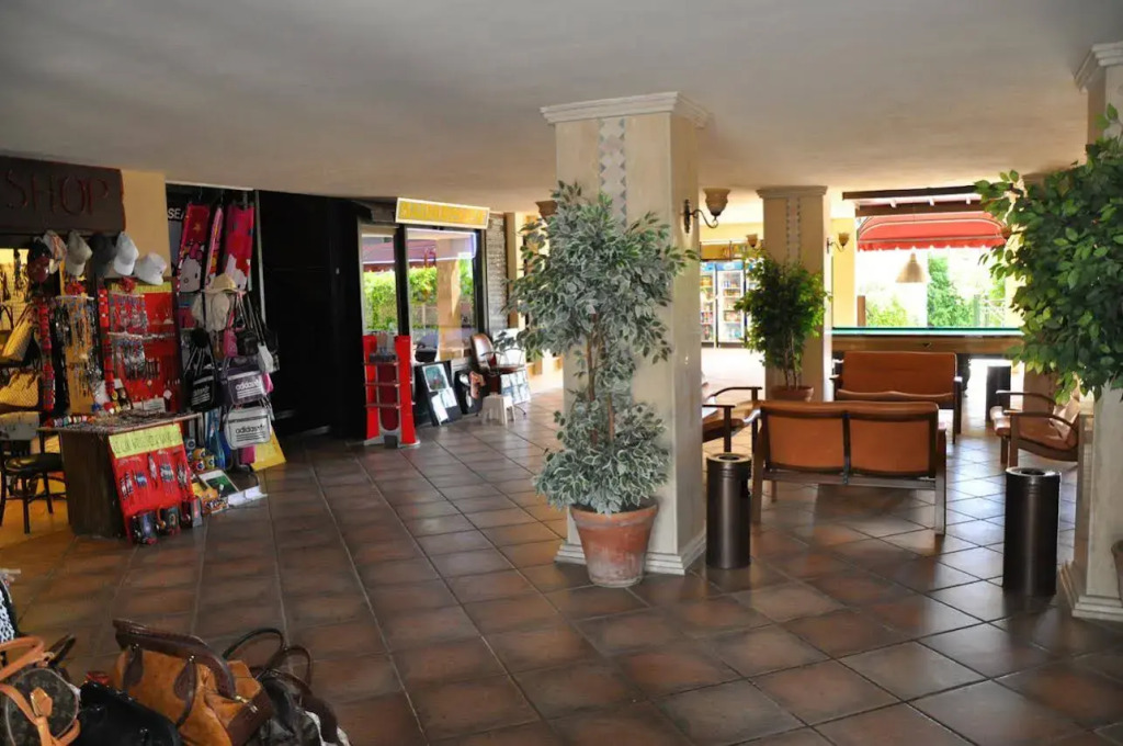 Club Turquoise Apartments