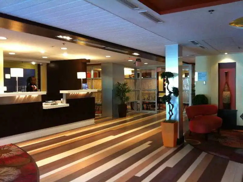 Holiday Inn Express Ft Lauderdale Convention Center - Cruise