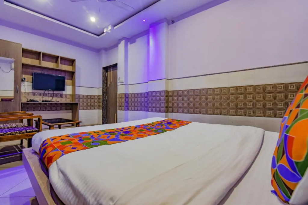 FabHotel New Central