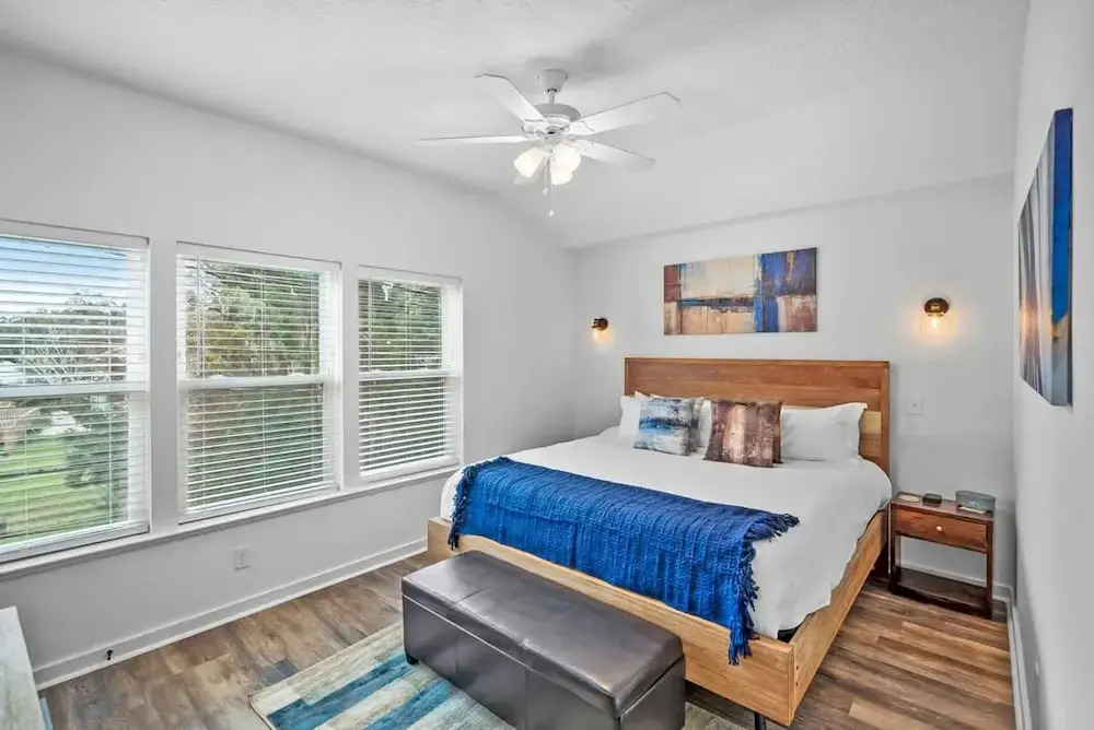 Downtown St Aug Home by Fountain of Youth Pool Spa by Beach Add Golf Cart