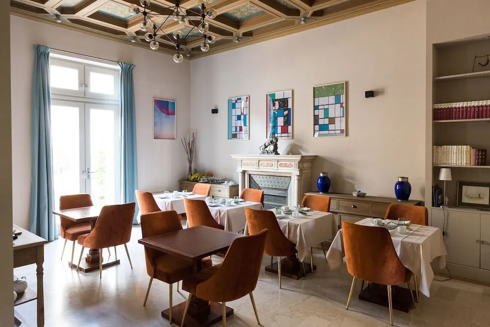 Hotel De Langlais Guesthouse