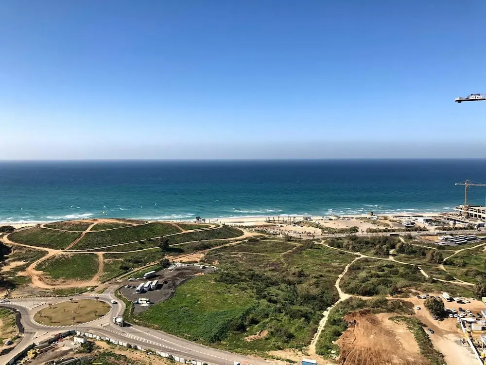 Luxury Apartment Best Location Beach View