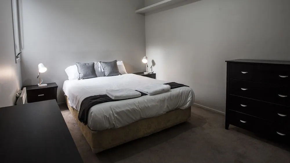 ReadySet Apartments on Altona