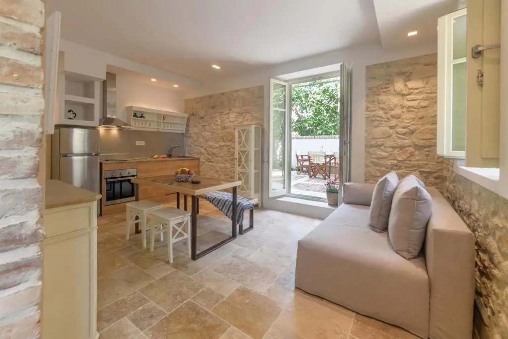 Carpofoli Corfu Town Serviced Luxury Suites