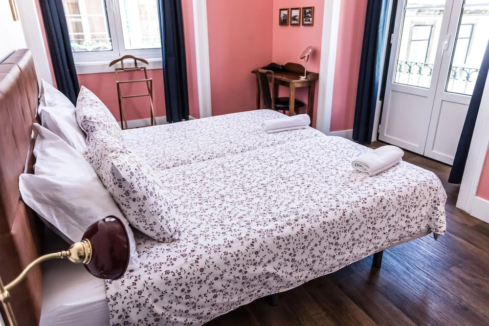 Home Lisbon Hostel
