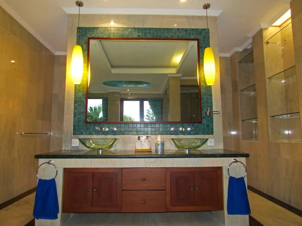 Dynasty Estate