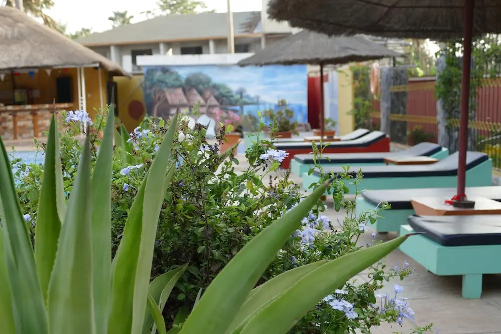 Calabash Apartment-Hotel