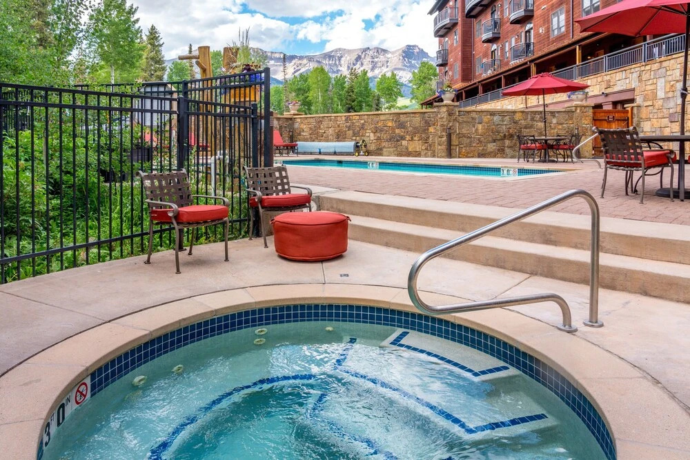 Bear Creek Lodge 112 2 Bedroom Condo by Alpine Lodging Telluride