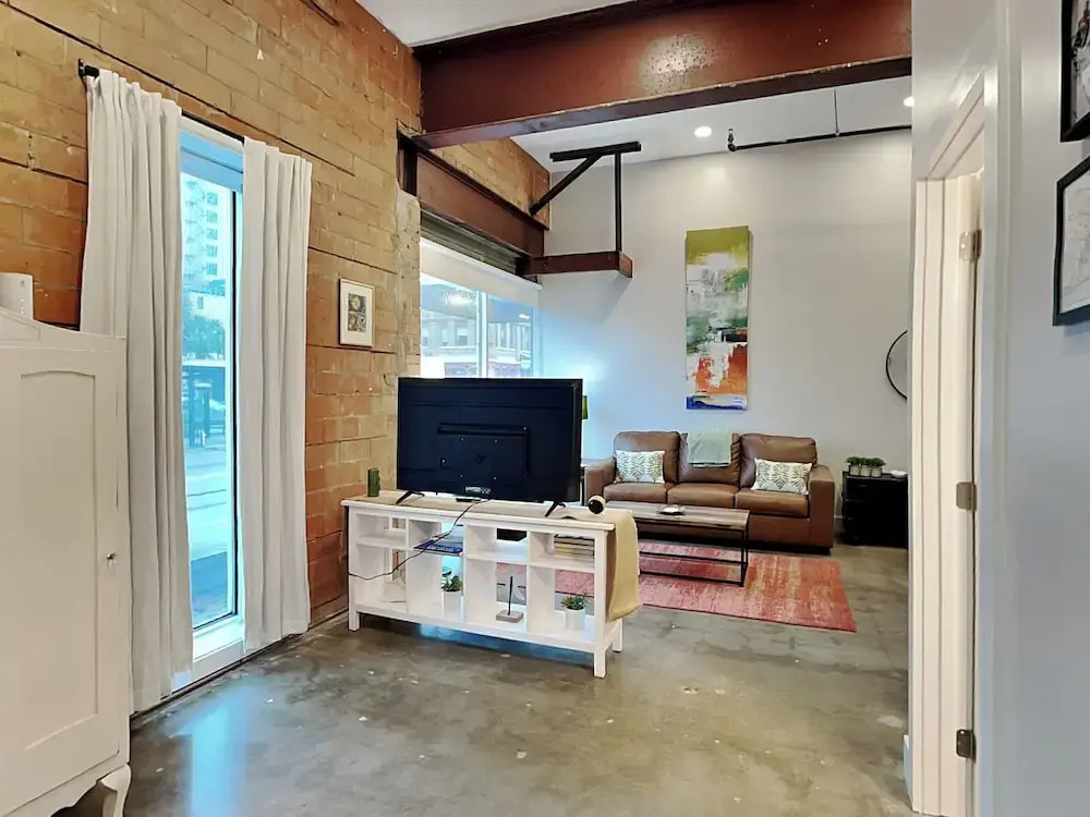 Tremont Meilleur 104 by Ryson Vacation Rentals