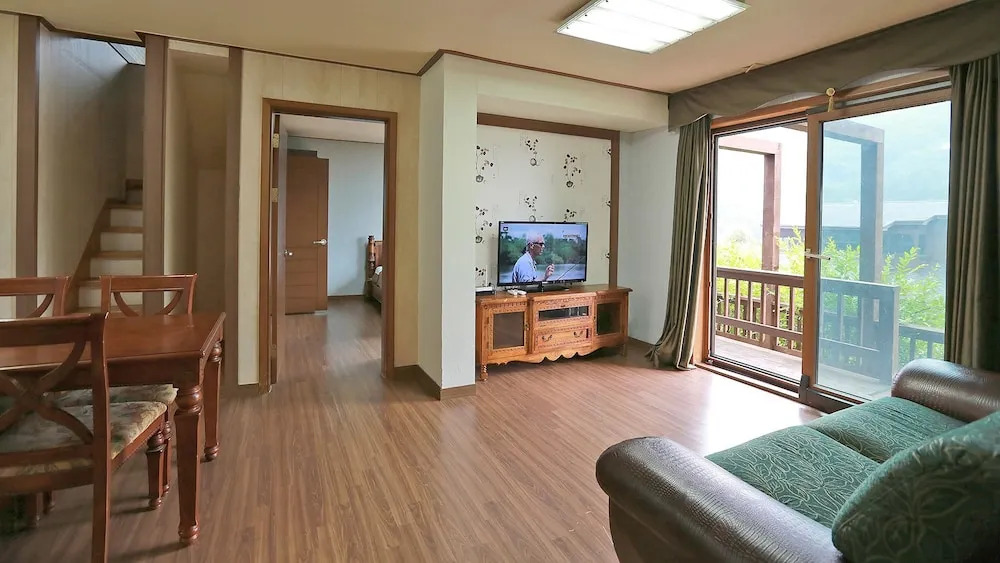 Chalet Resort