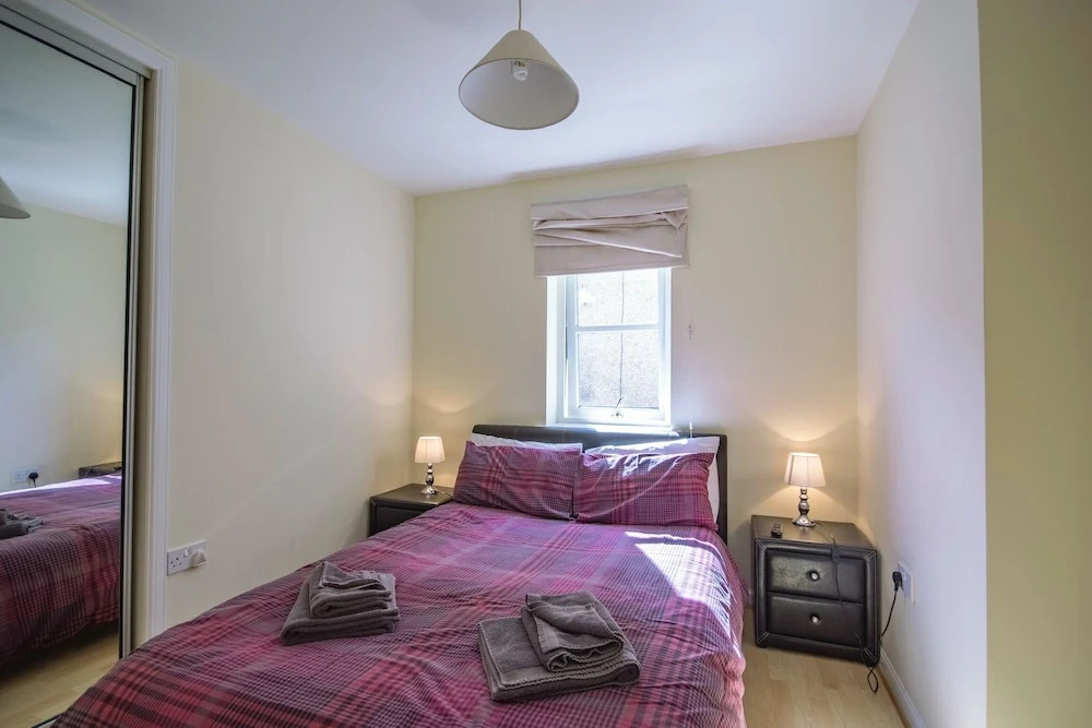 5 Varis Apartments