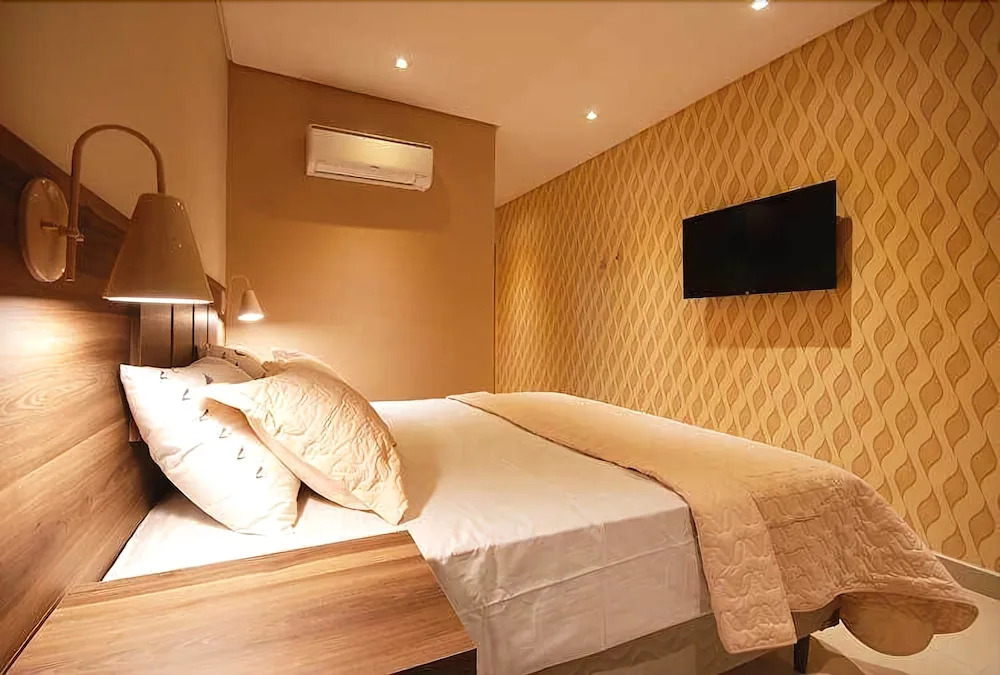 Guess Hotel & Motel