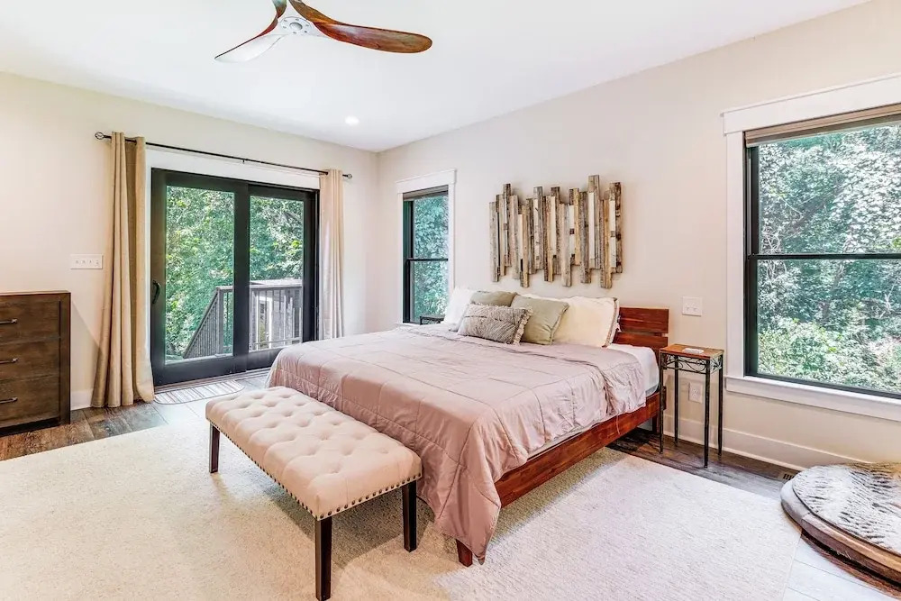 Private Sauna & Game Room: Lakefront Moneta Gem
