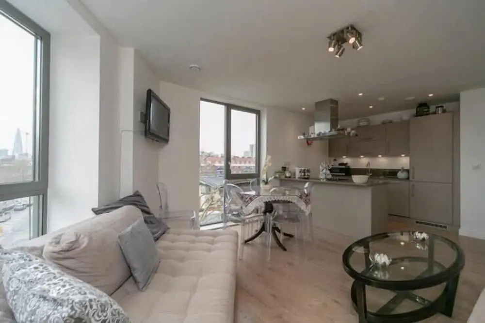 Stylish 1 Bedroom Apartment near London City