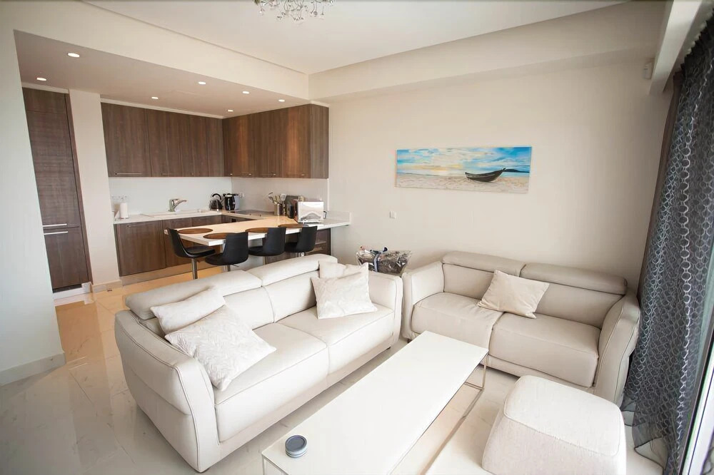 Nerreids Apartment E32 by Ezoria Holiday Rentals