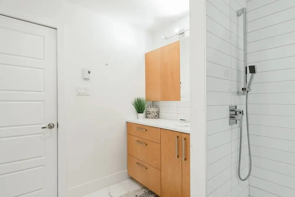 Hip, Stylish Apartment in Little Italy