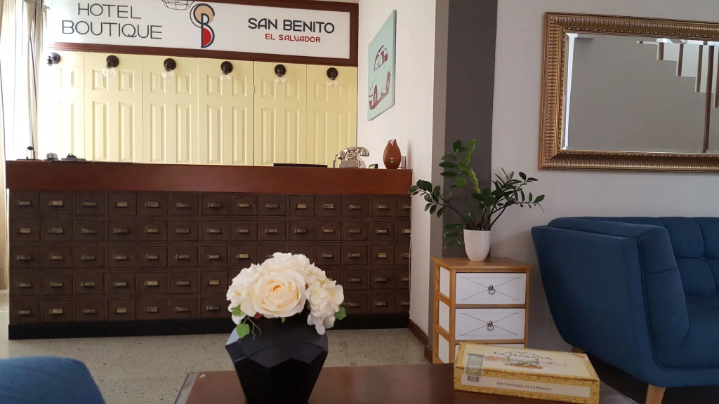 Hostal San Benito - Zona Rosa