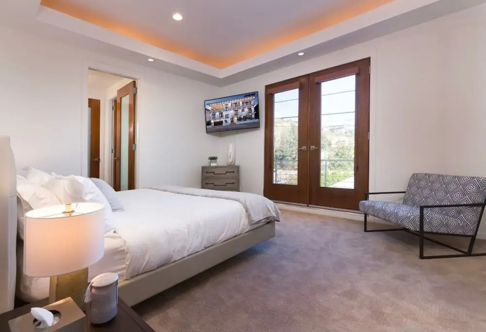 Villa Nightfall