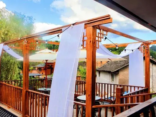 the South Flower of Fanjingshan City Has Opened A Guesthouse