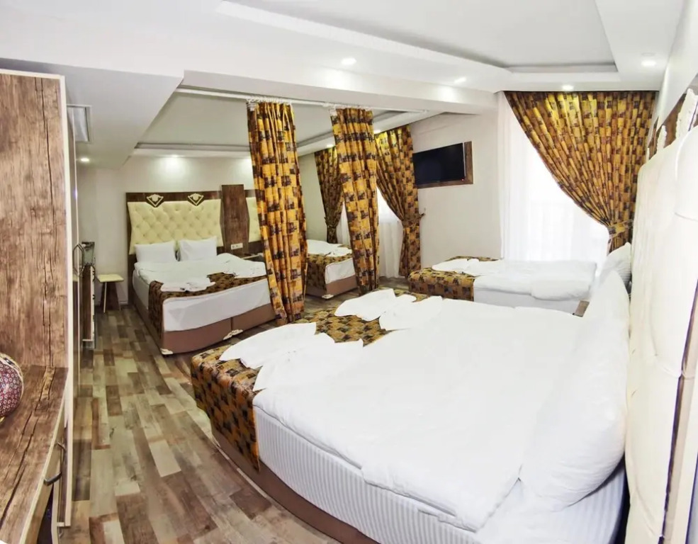 Queen Hotel