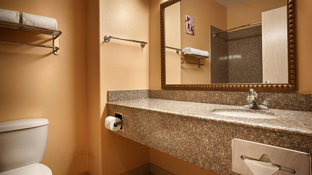 Best Western Plus Battle Ground Inn & Suites