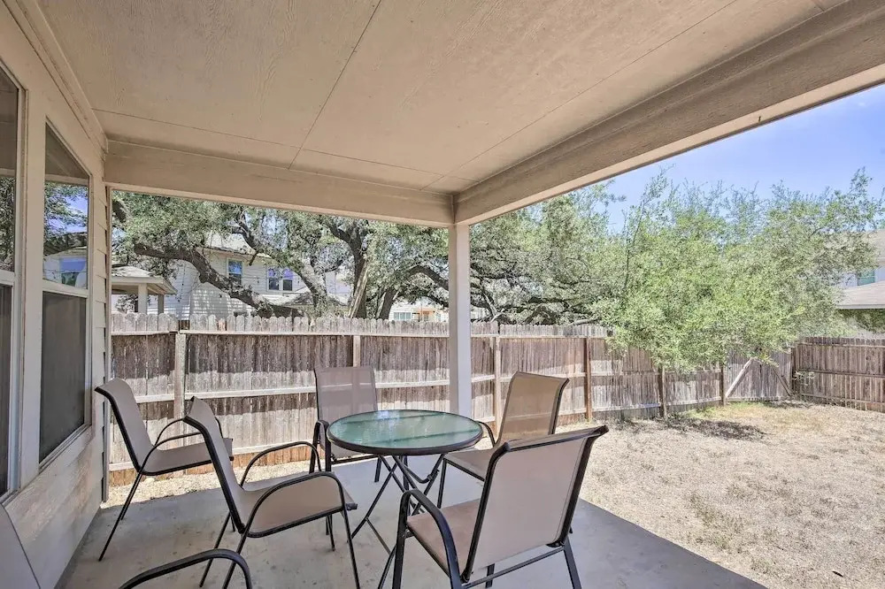 San Antonio Getaway w/ Game Room, Near Seaworld!
