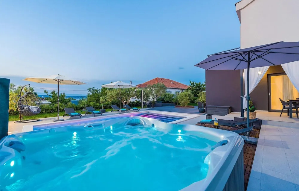 Amazing Home In Zdrelac