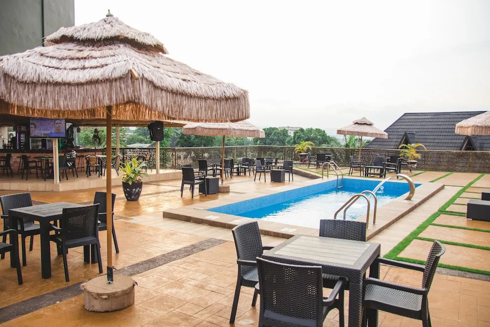 Bon Hotel Platinum