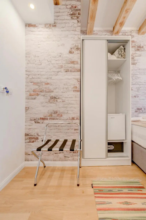 Le Monde - Vintage Accommodation